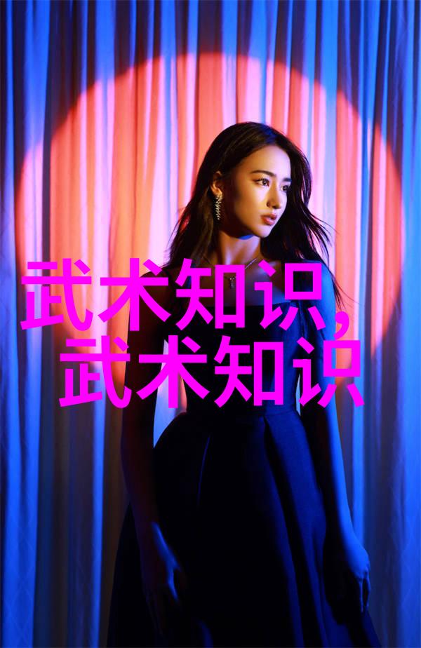 女子之门绽放的剑影与诗心