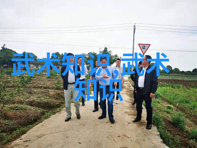 三个人每人C我半小时-时间的割裂三个人的阴影与光芒