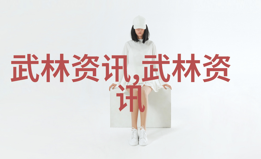 在这片古老的淡水湖泊里多鳞白甲鱼悄无声息地游弋着它们仿佛是守护着这里秘密的钓点然而仅凭传说和猜测还能