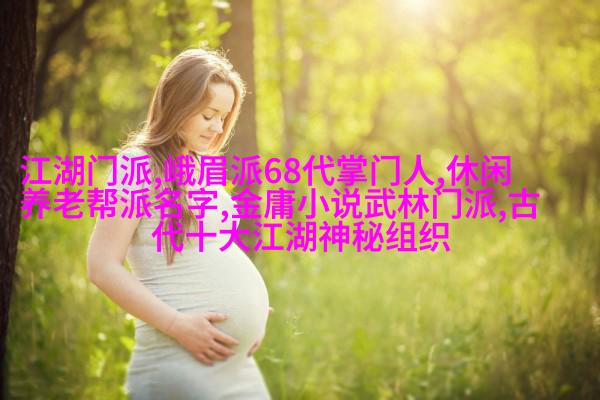 健身练就满身肌肉，每次都兴奋到失眠，胸肌大到撑爆衬衣