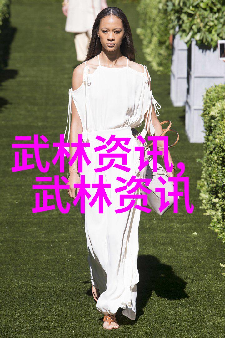双刃剑的美丽TAKIRA海棠下的骑蛇之谜