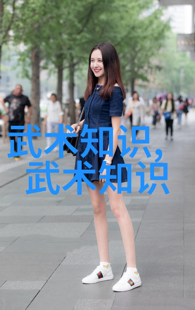 2022年自行车排行榜环法惊魂弗鲁姆与摩托车激烈碰撞黄金战袍悬念一瞬间