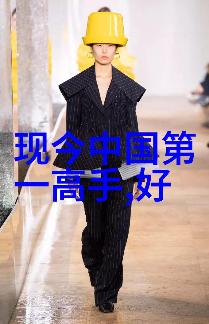 意境古朴高雅的店名通背劈挂拳仿佛一位武林中的老前辈以其沉稳的姿态和深邃的眼神传授着千年的内力与技艺