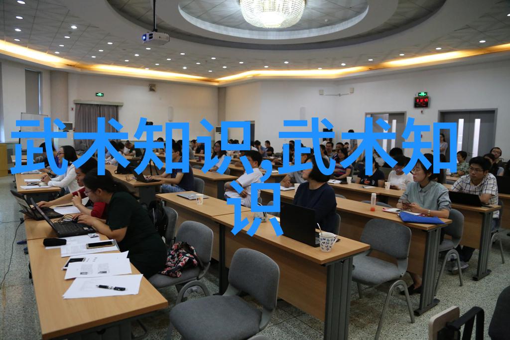 游泳池图片中的水波轻语提醒我们在进入它的怀抱前要注意四大禁忌防止那不幸的抽筋之苦