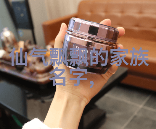 科斯塔与惠特克在社会舞台上展开比赛拳击俱乐部修改器的存在引发新合同的变数