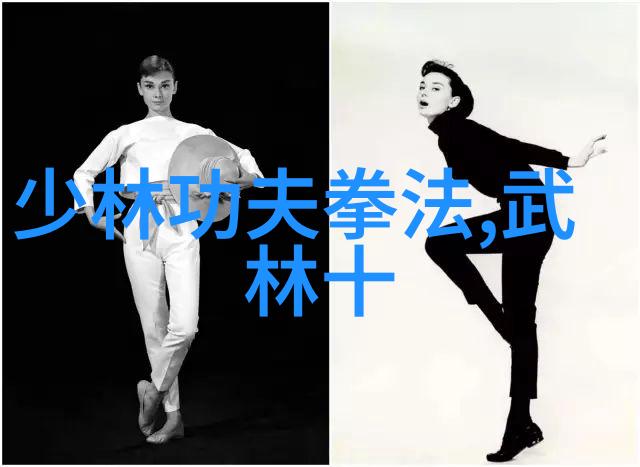 有丝般流畅的胸肌力量反握哑铃卧推动作