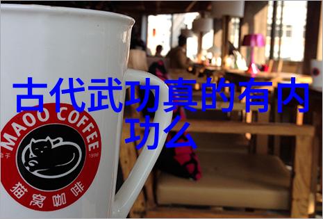 双层餐桌下的独乐乐一个关于分享与饕客的故事