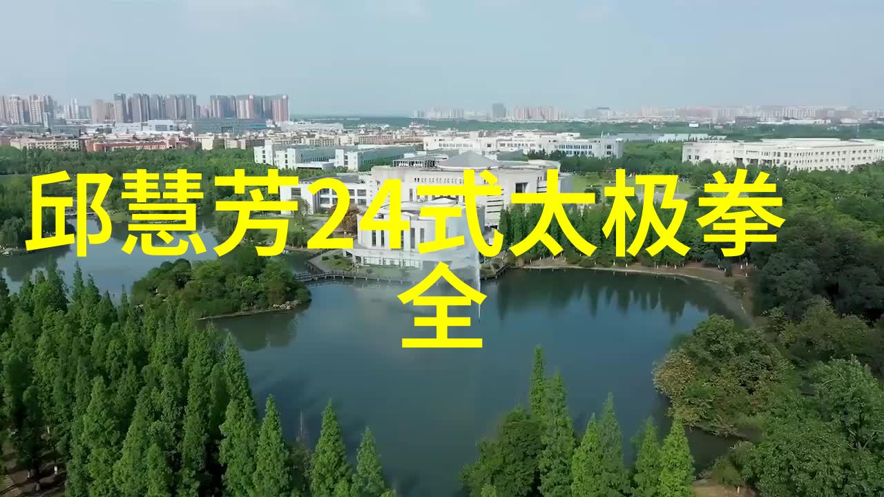 一层一层剥掉你的衣服时尚秀场