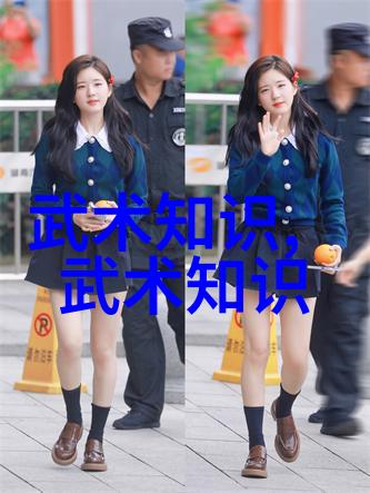哑铃侧平举犹如春风拂面轻抚肌肉练习它如同种植一棵树苗耐心等待成长