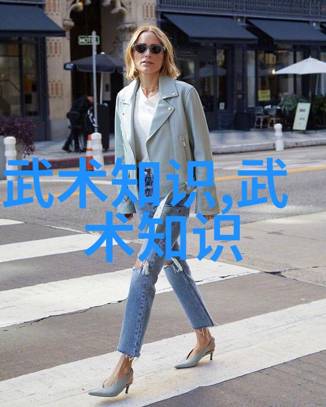 胡新朝探究腰与胯关系的武术自学之道