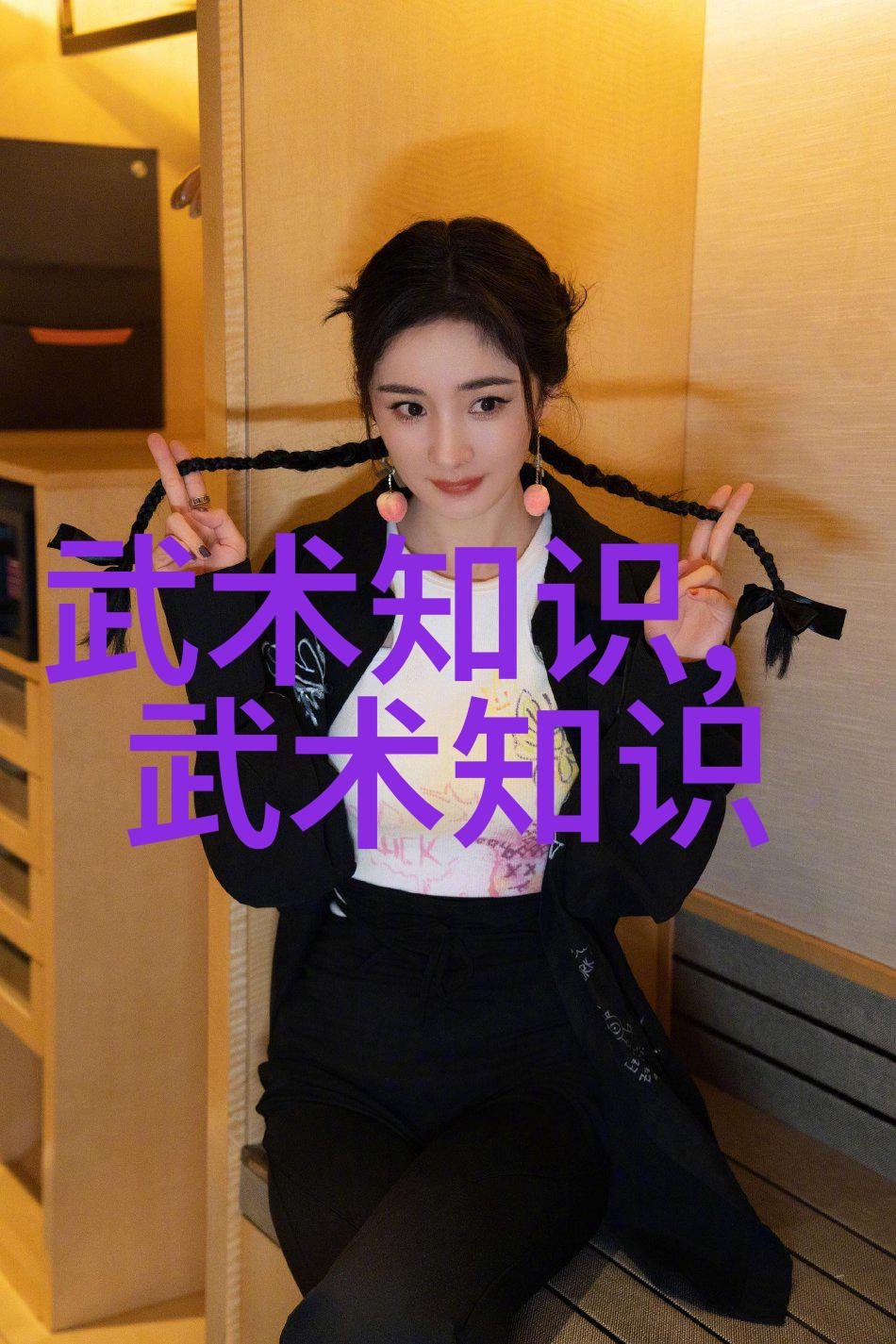 杰森斯坦森图片他是如何用单手哑铃飞鸟动作来同时锻炼胸肌和核心的