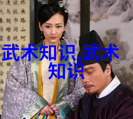 呼吸系统的翅膀单手哑铃飞鸟双重锻炼激发胸肌与核心力量