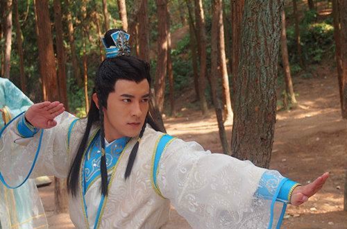 安邑武林人物_安邑打一武林人物_武林人物/